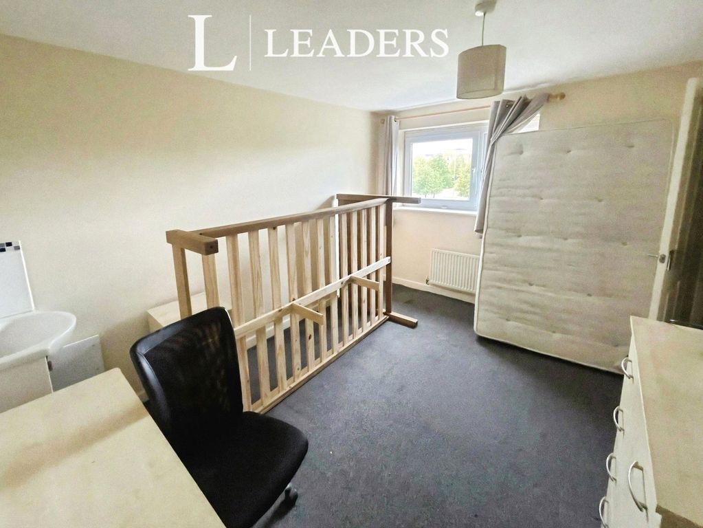 Property photo 3 of 5 Picture No. 05