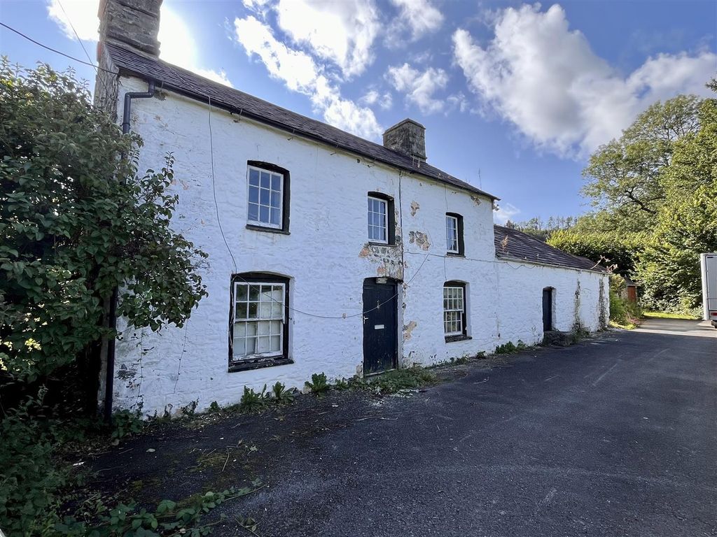 Property photo 1 of 40 The Cottage