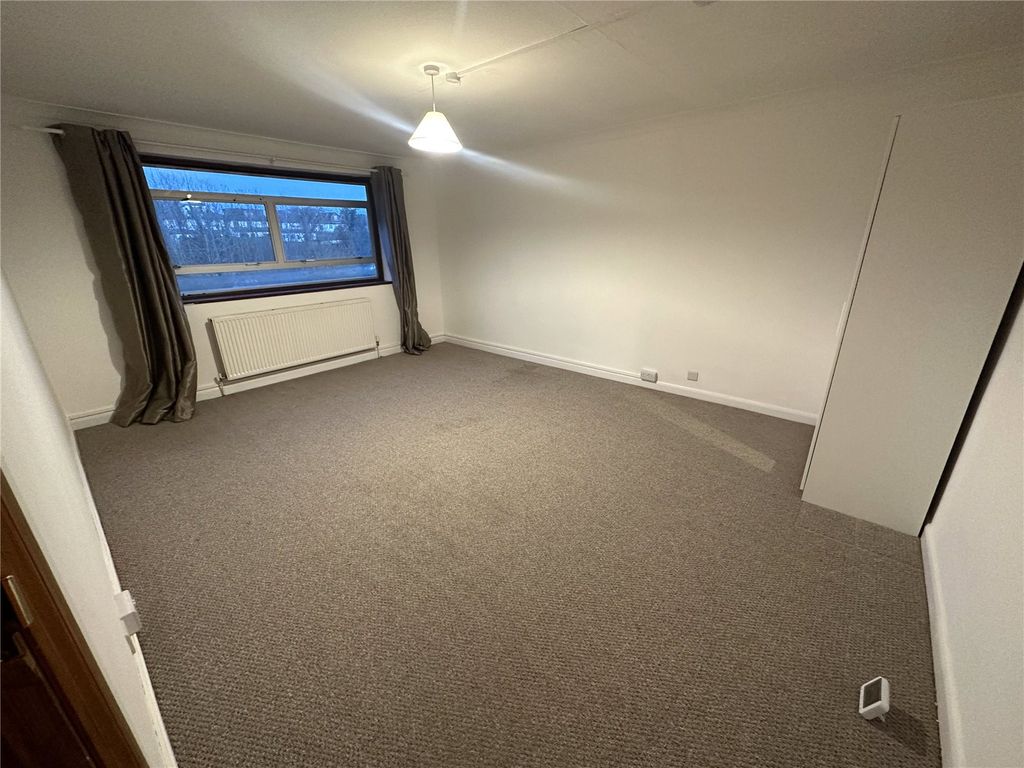 Property photo 3 of 6 Picture No. 09