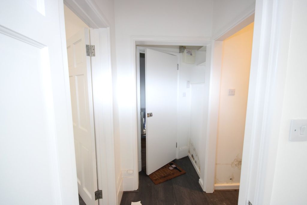 Additional image 6 of 1 bed flat for sale64 Rouge Bouillon, St Helier JE2