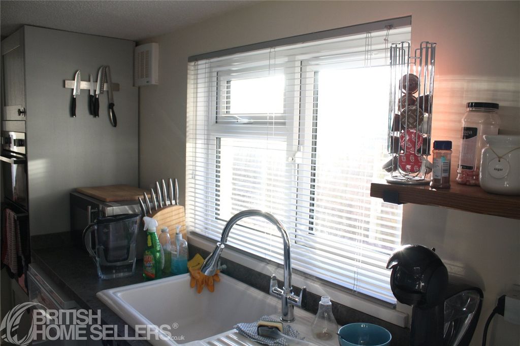 Property photo 2 of 22 Picture No. 30