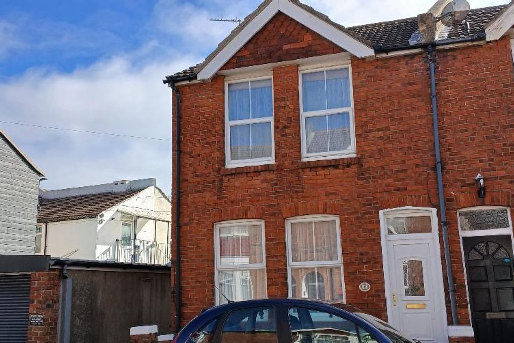 Property photo 1 of 11