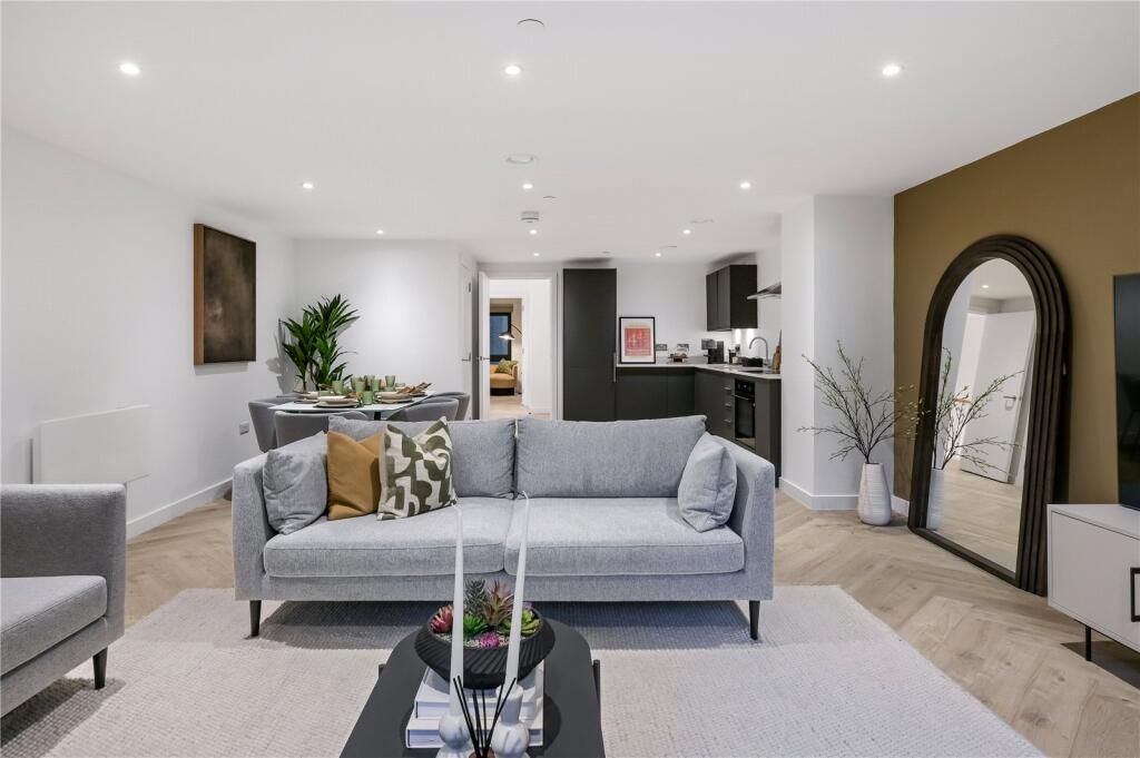 Property photo 2 of 7 Gallery