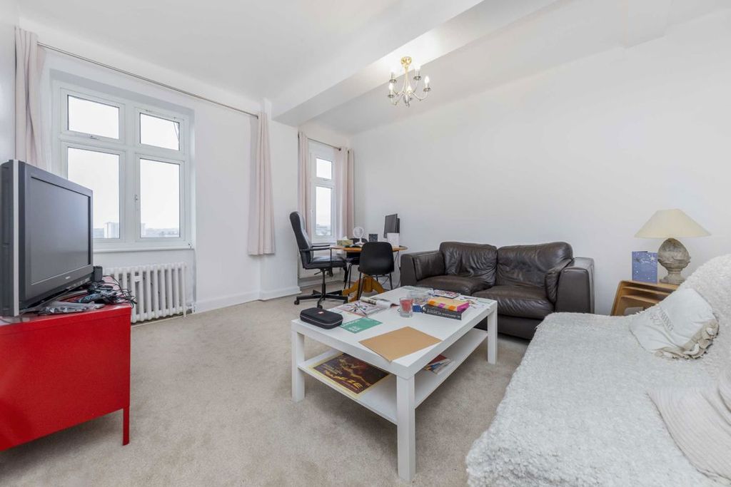 Property photo 2 of 4