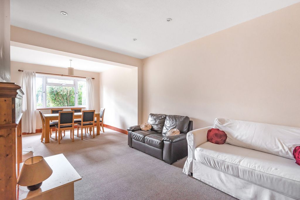 Property photo 2 of 13 Img_21_3_Original.Jpg