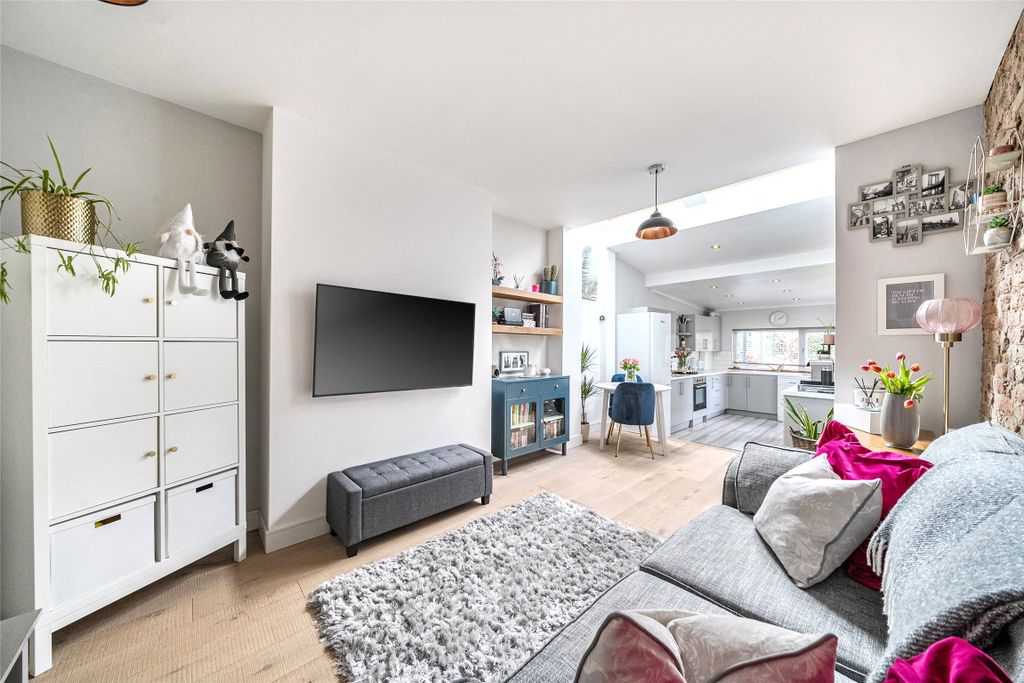 Property photo 3 of 17 Lounge/Diner/Kitchen