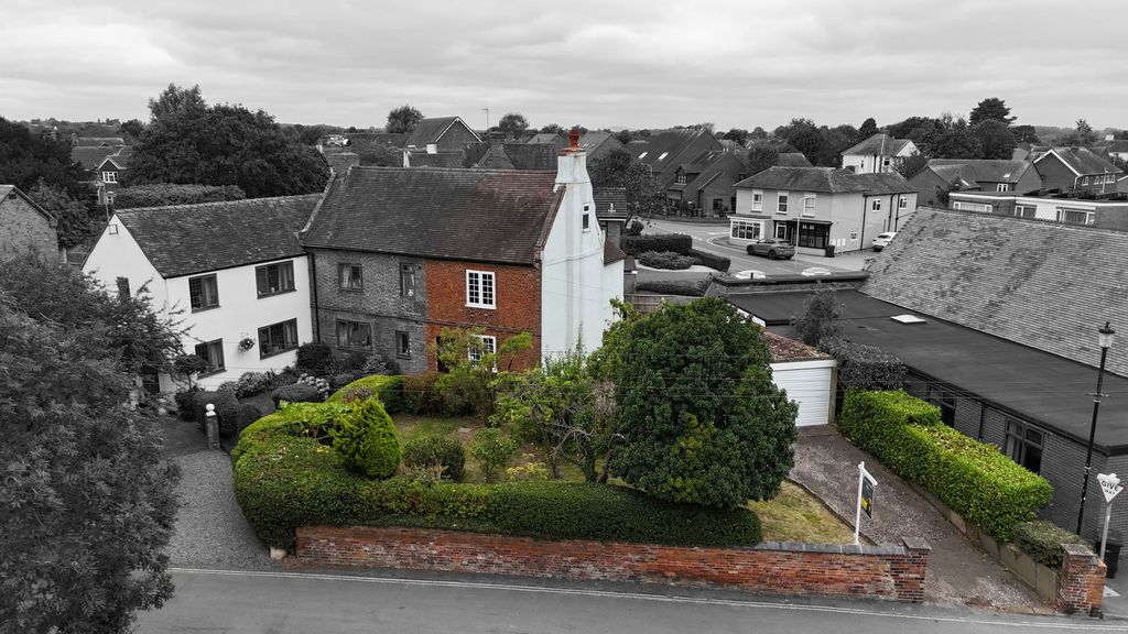 Property photo 3 of 31