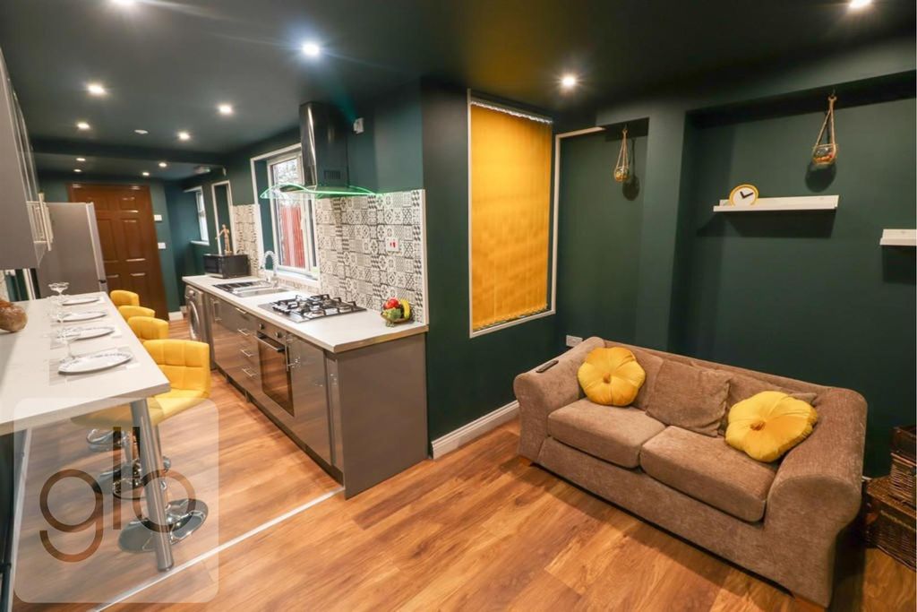 Property photo 2 of 13 2.Png