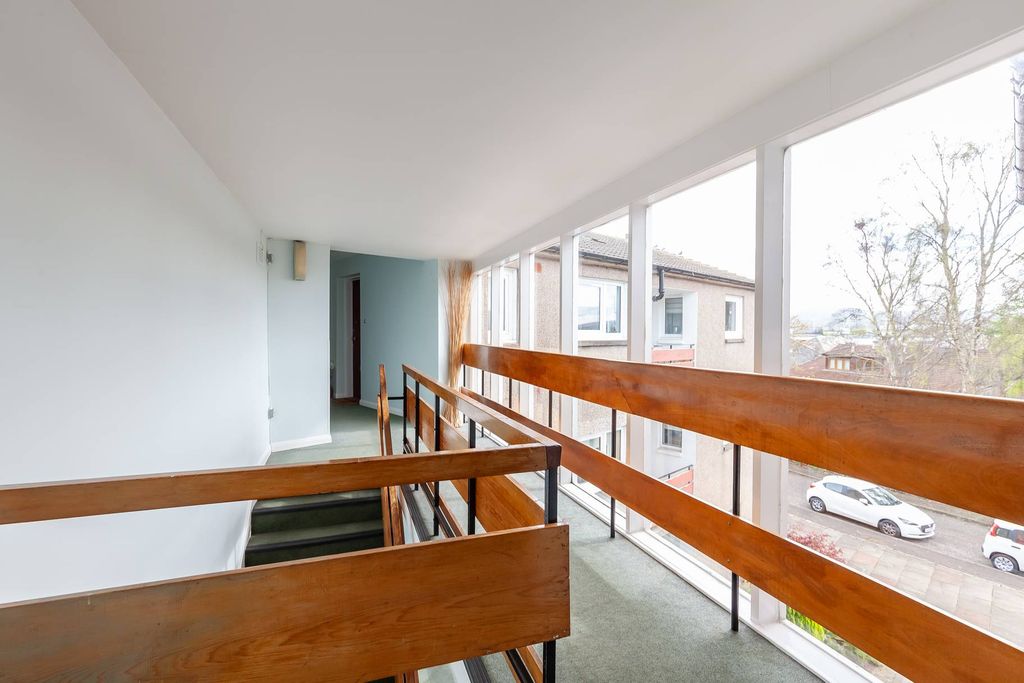 Additional image 15 of 2 bed flat for sale36/5 West Craigs Crescent, Edinburgh EH12