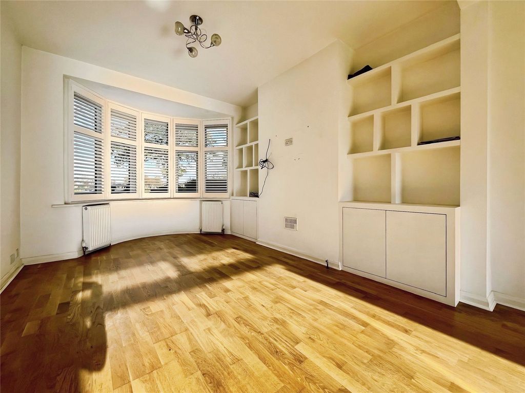 Property photo 2 of 12 Reception