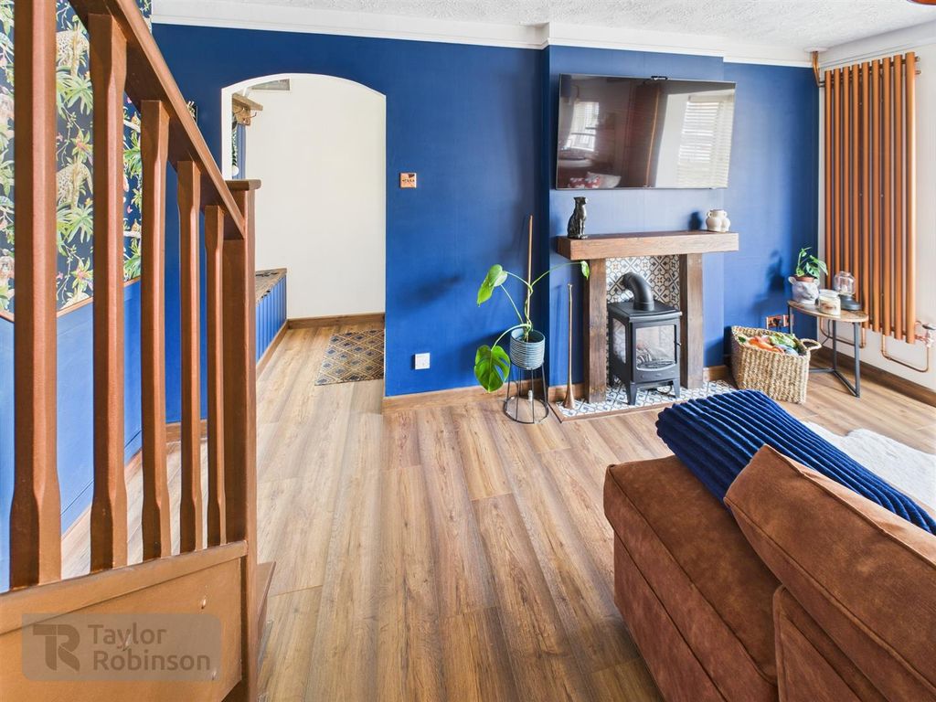 Property photo 3 of 14 Cam02600G0-Pr0515-Still008.Jpg
