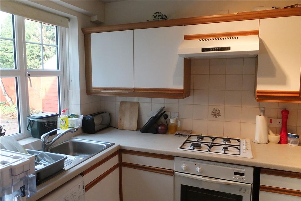 Property photo 2 of 11