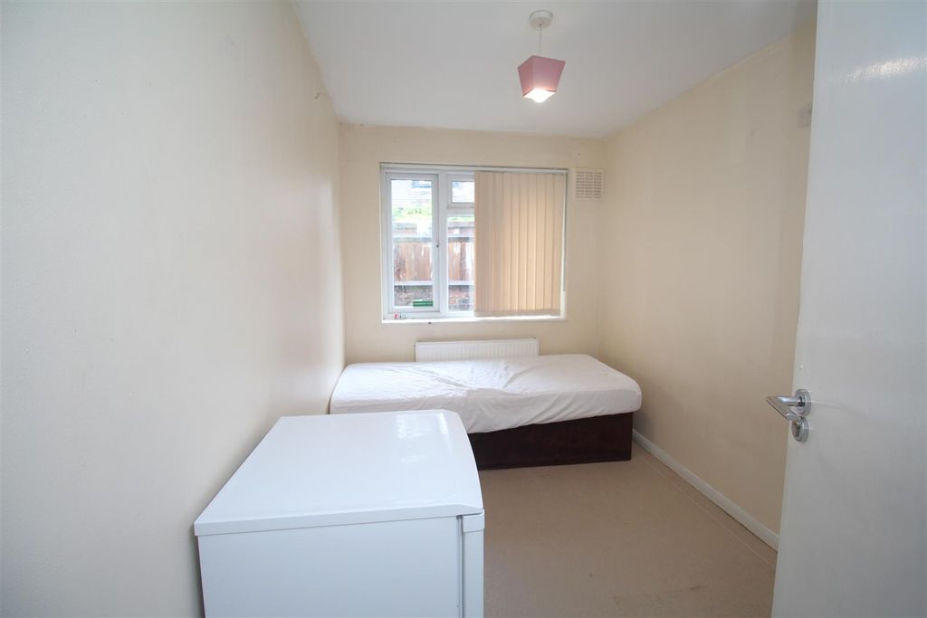 Property photo 3 of 9 Img_8698.Jpg