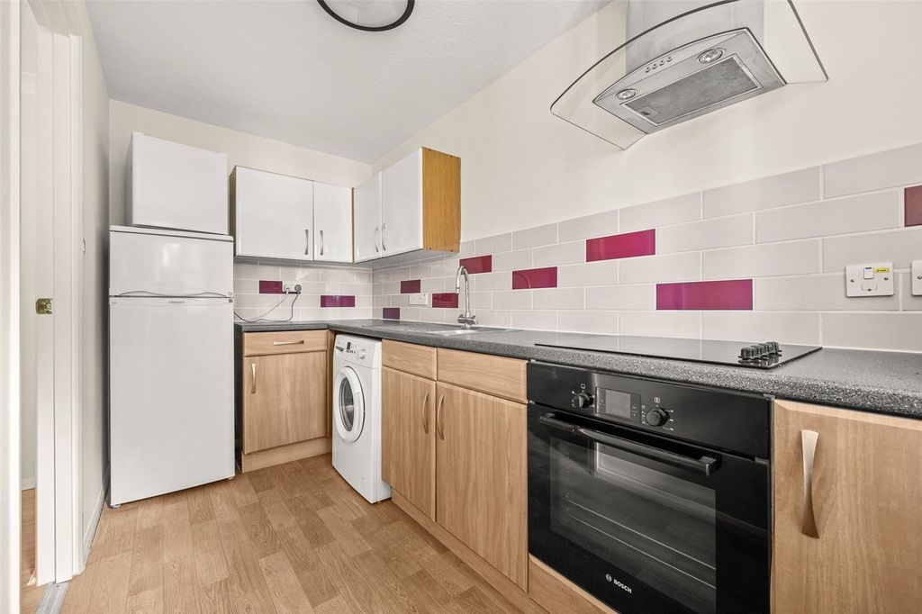 Property photo 3 of 8 Picture No. 09