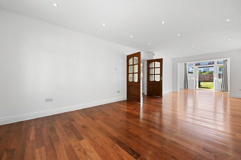 Property photo 2 of 12 Photo 12