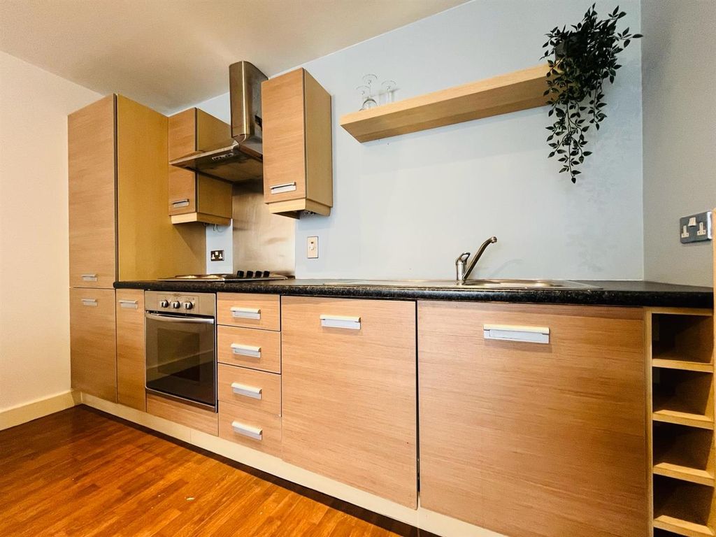 Property photo 3 of 14 2024-04-08 At 10.06.29.Jpeg