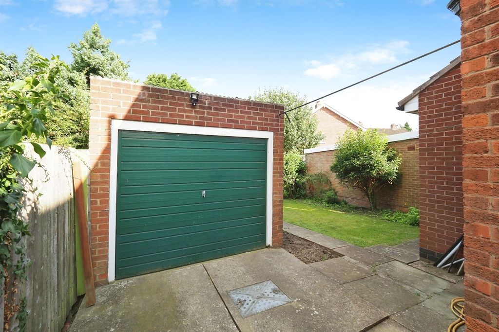 Property photo 3 of 17