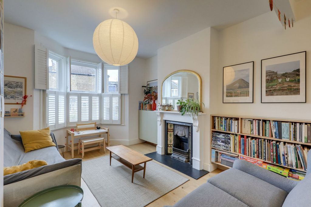 Property photo 3 of 16