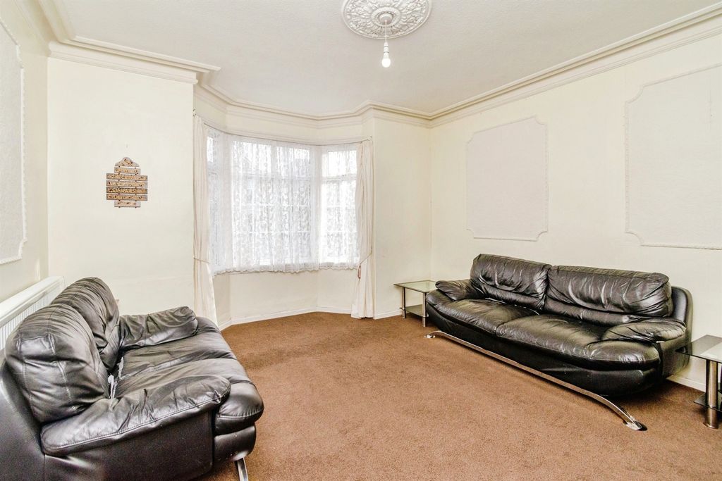 Property photo 3 of 15