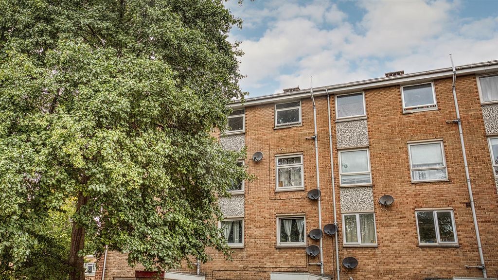 Property photo 3 of 4