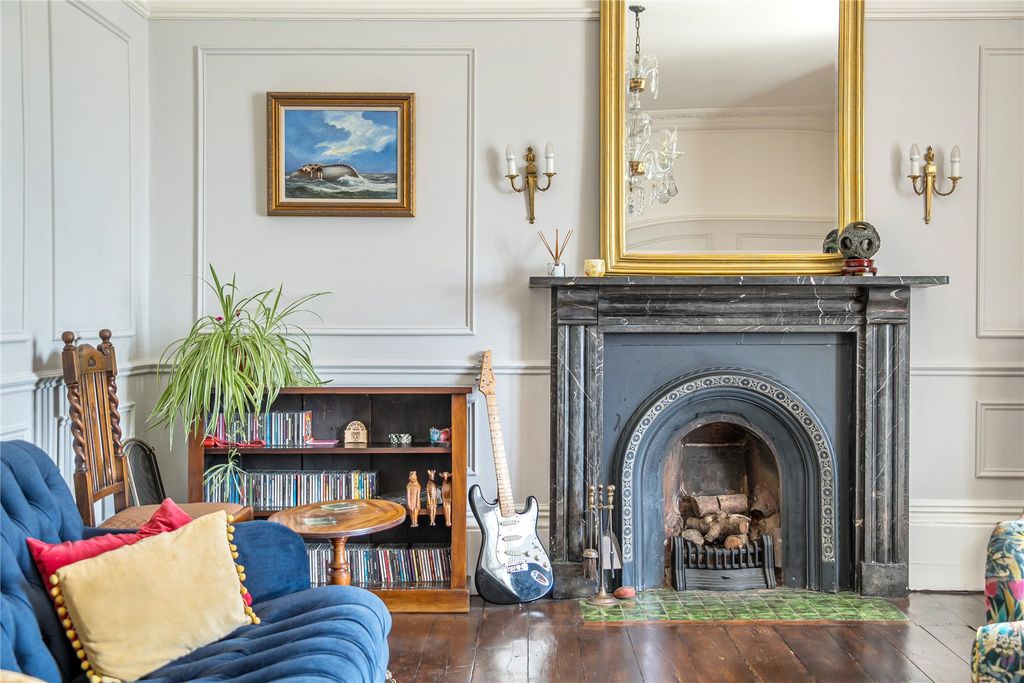 Property photo 3 of 16 Fireplace