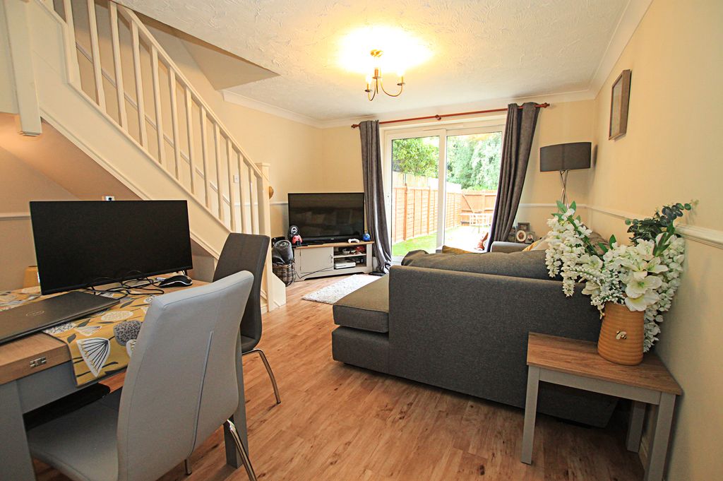 Property photo 3 of 11