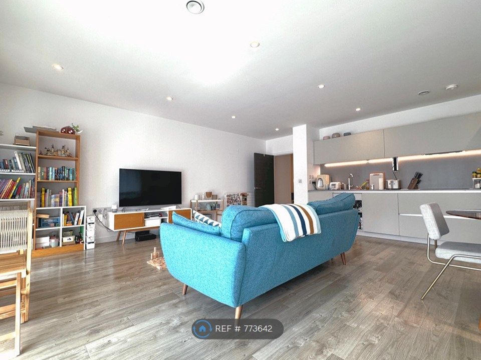 Property photo 2 of 12