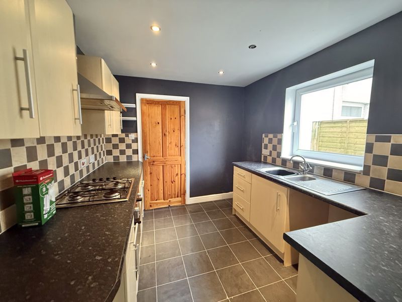 Property photo 3 of 9 Photo 14