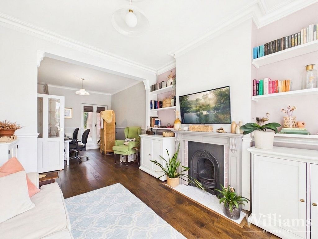 Property photo 2 of 15