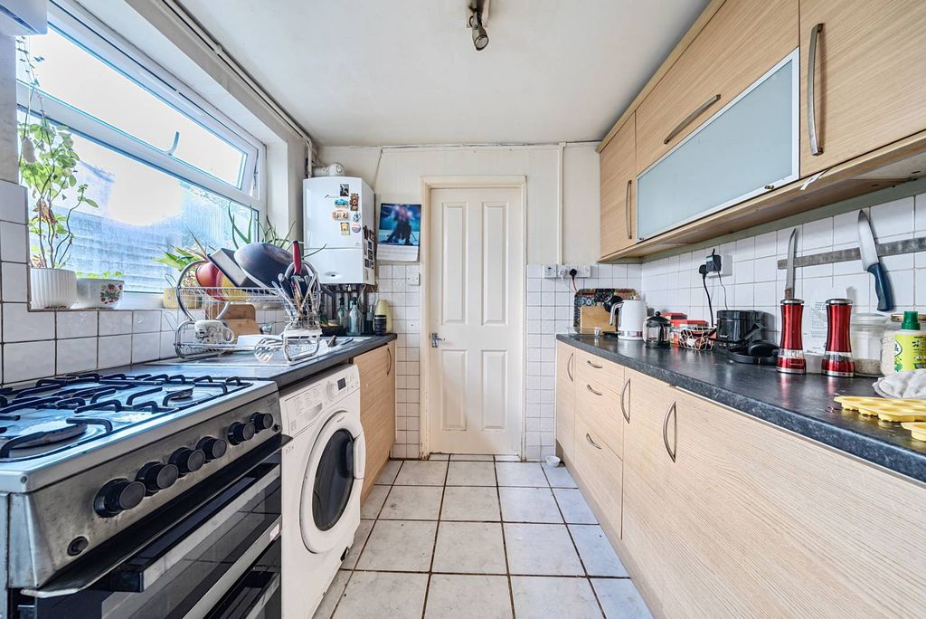 Property photo 1 of 21