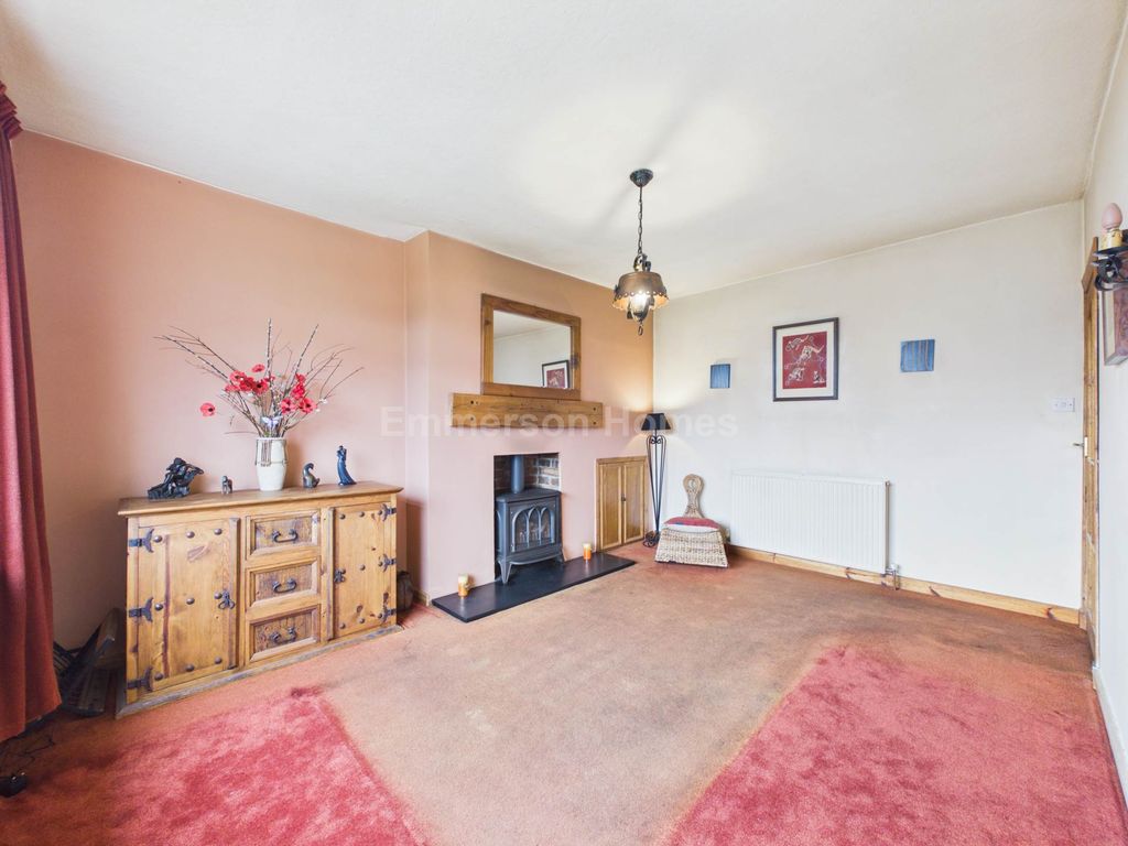 Property photo 3 of 18