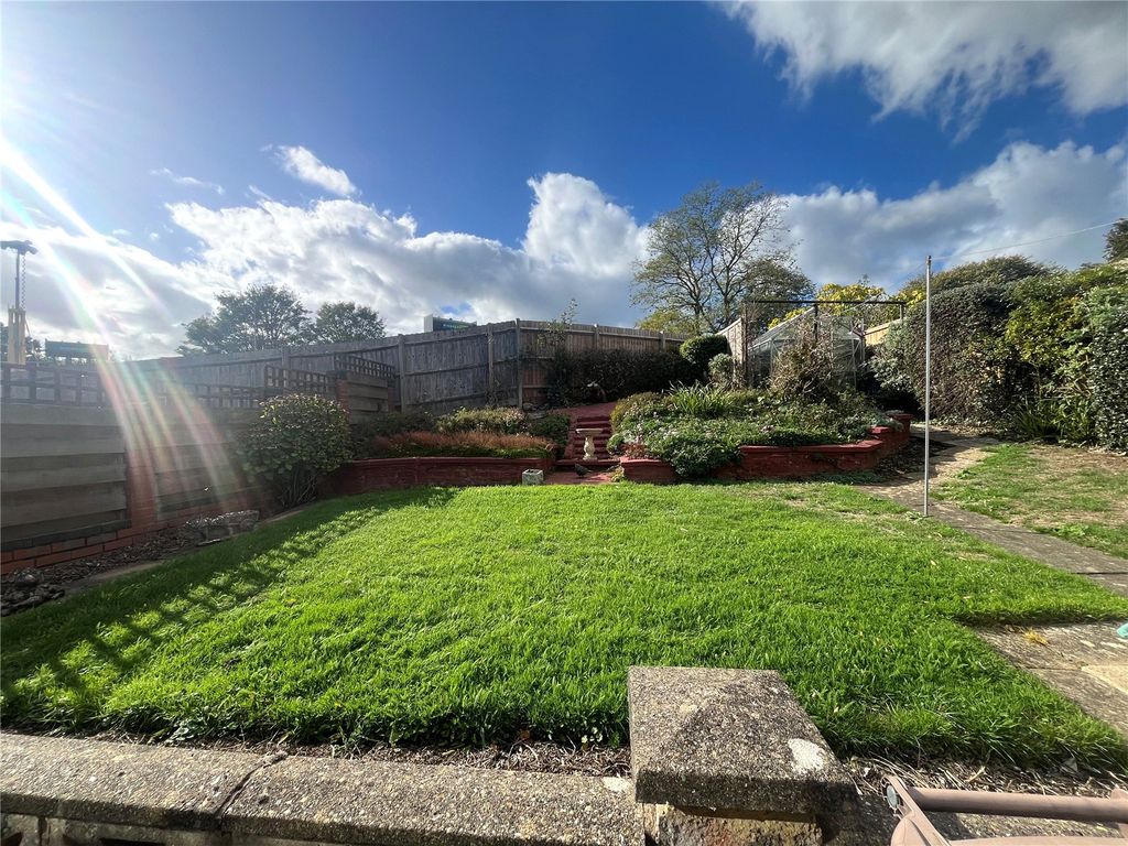 Property photo 2 of 24 Picture No. 36