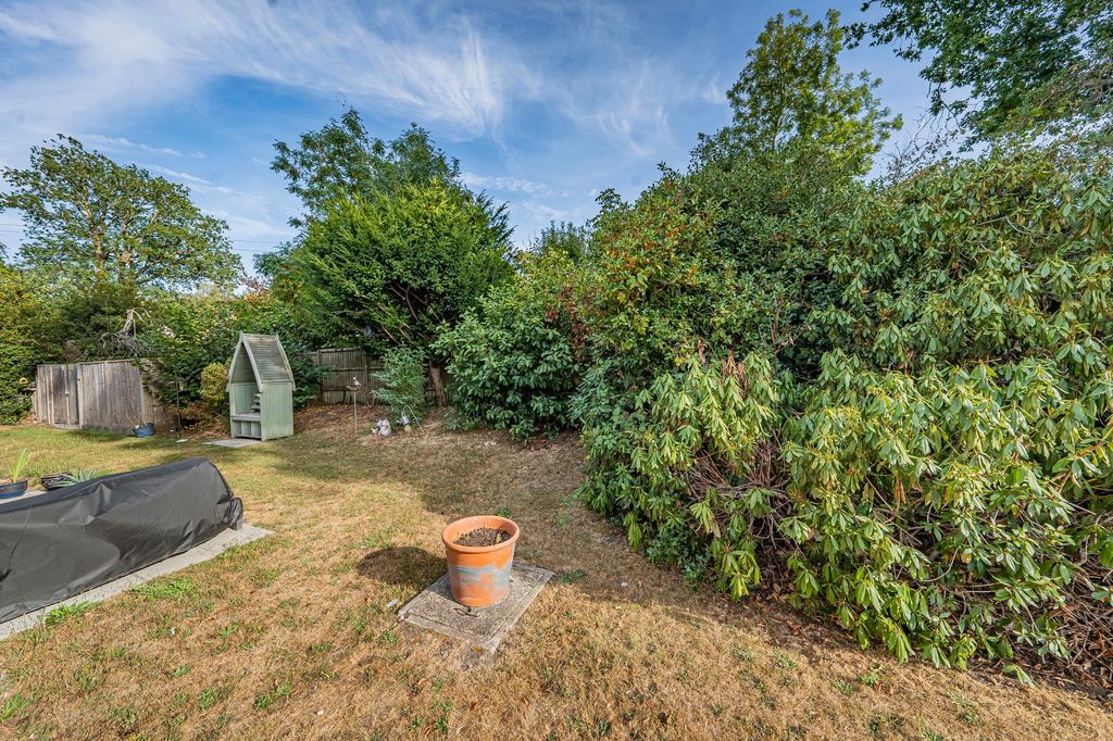 Property photo 3 of 14 Garden