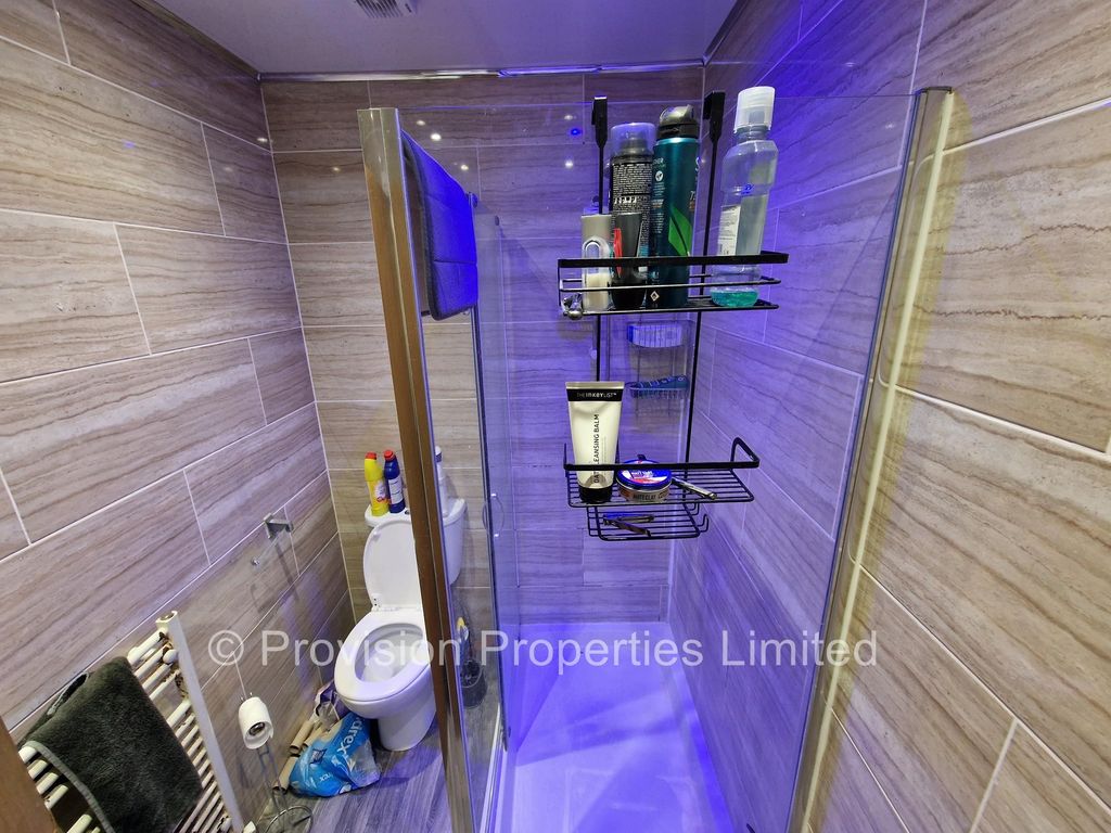 Property photo 3 of 9 Photo