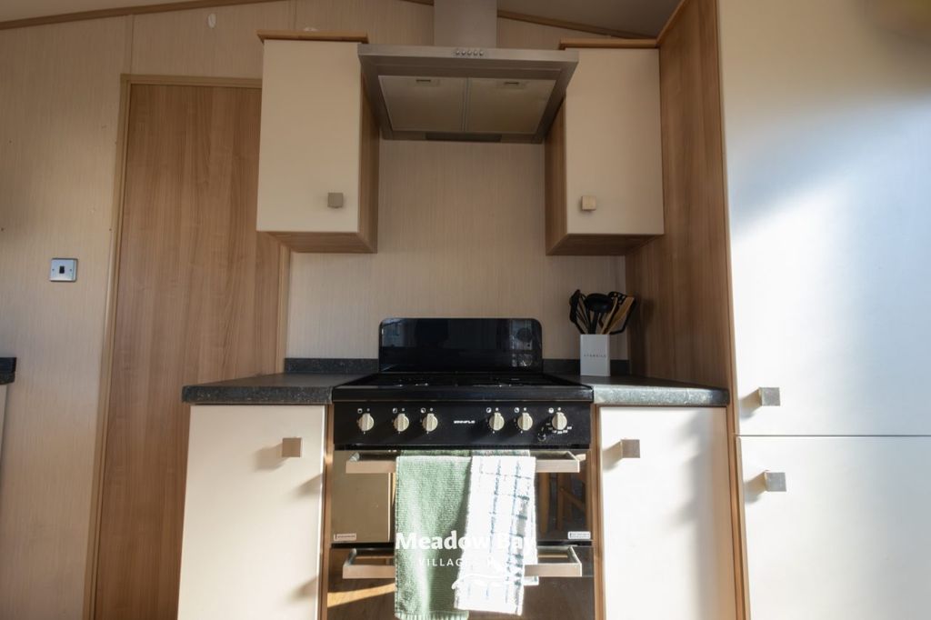 Property photo 3 of 12 D20 2013 Abi Sunningdale 38x12 2B Small Wm 4.Jpg