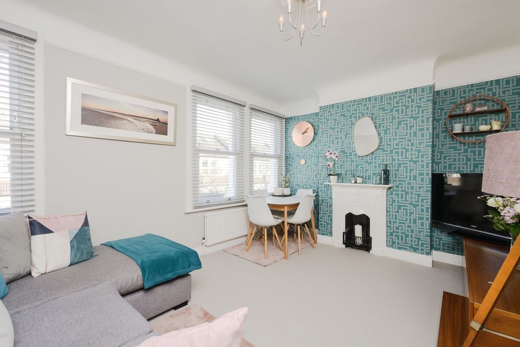 Property photo 2 of 9 Picture No. 04