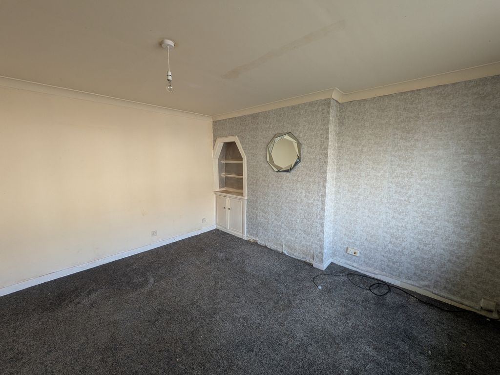 Property photo 3 of 18 3