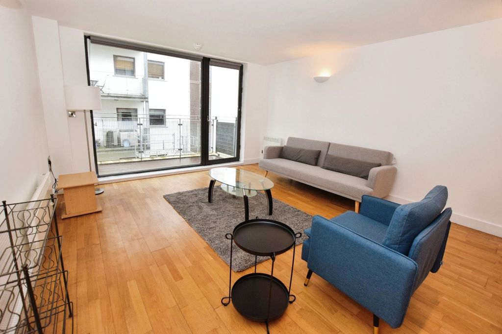 Property photo 2 of 26 Picture No. 13