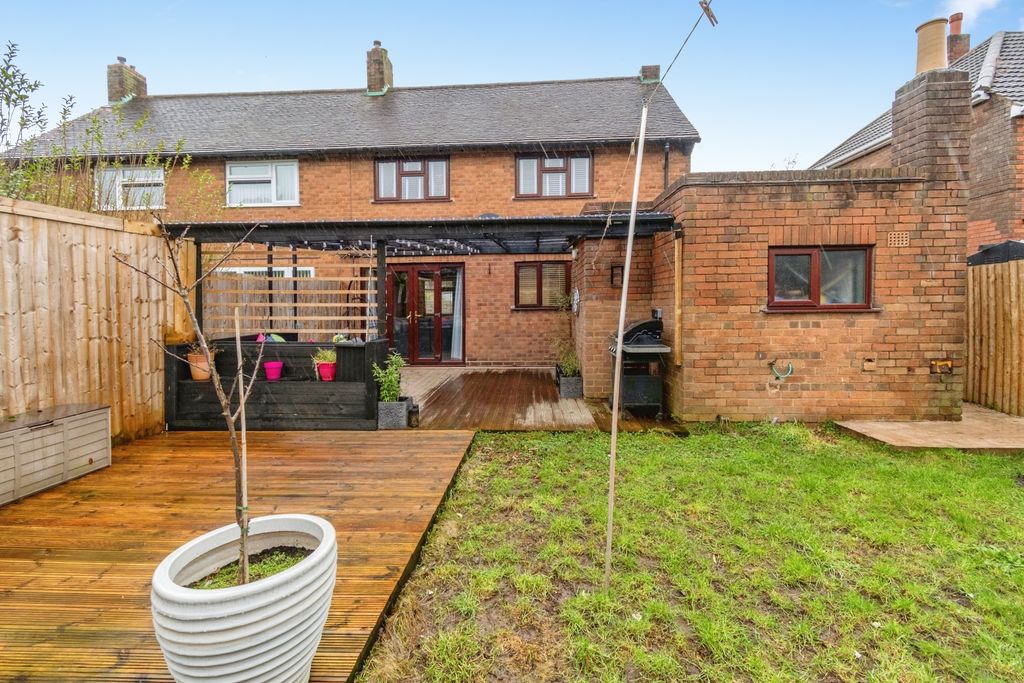 Property photo 3 of 15 Garden