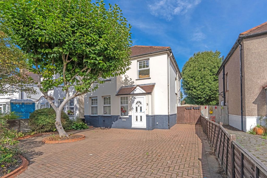 Property photo 1 of 19