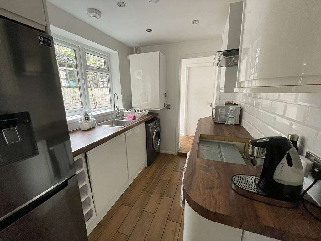 Property photo 2 of 9 8A350565-81B2-4085-A72B-B662Dd2B2Caf.Jpg