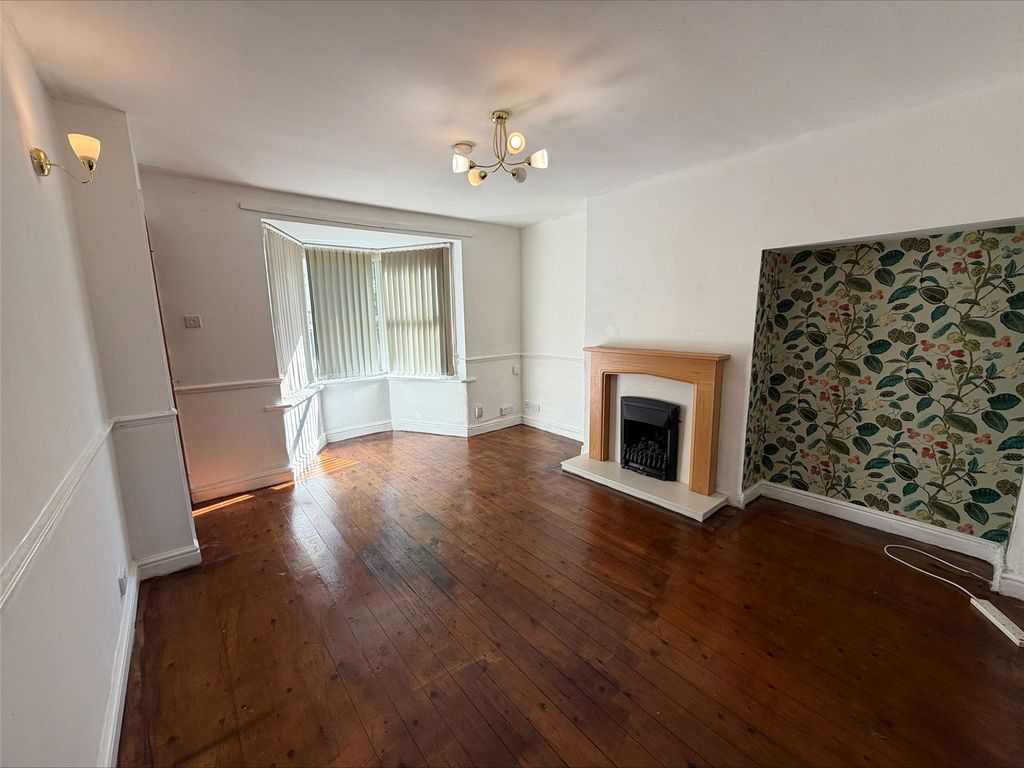 Property photo 2 of 14 Picture No. 09
