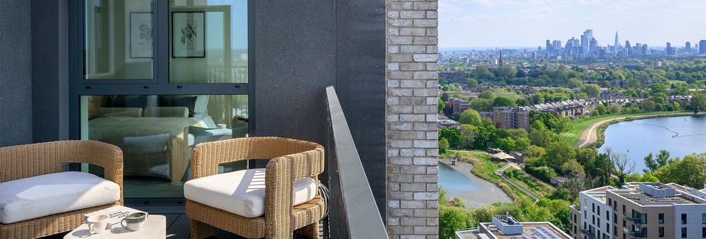 Property photo 1 of 5 An Image Of A Balcony With A View Of London At Woodberry Down
