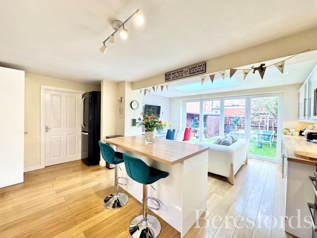 Property photo 3 of 30 Picture No. 17