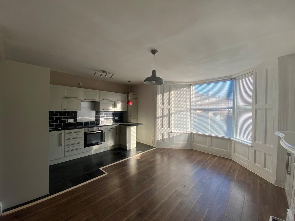 Property photo 3 of 9 4.Jpg