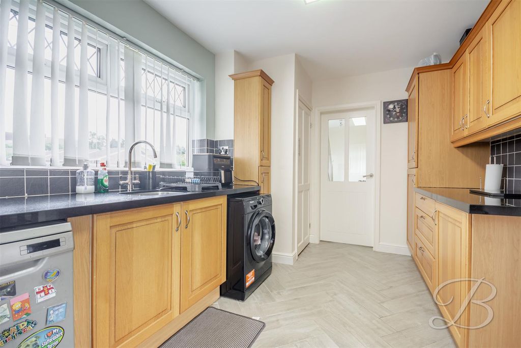 Property photo 2 of 30 Ccltd-10.Jpg