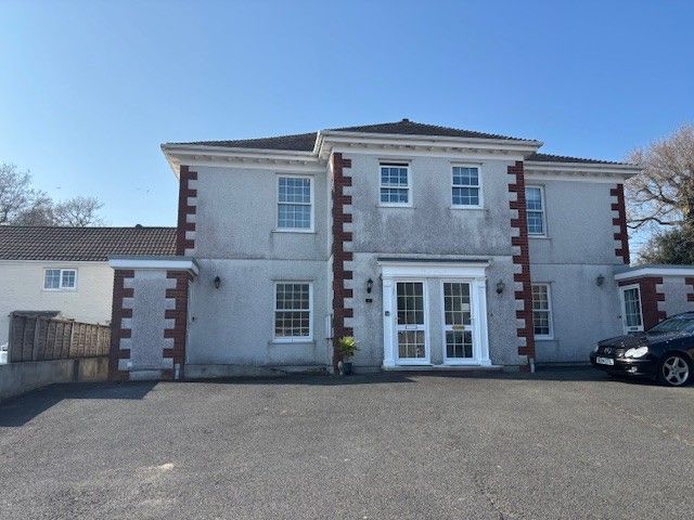 Property photo 1 of 6