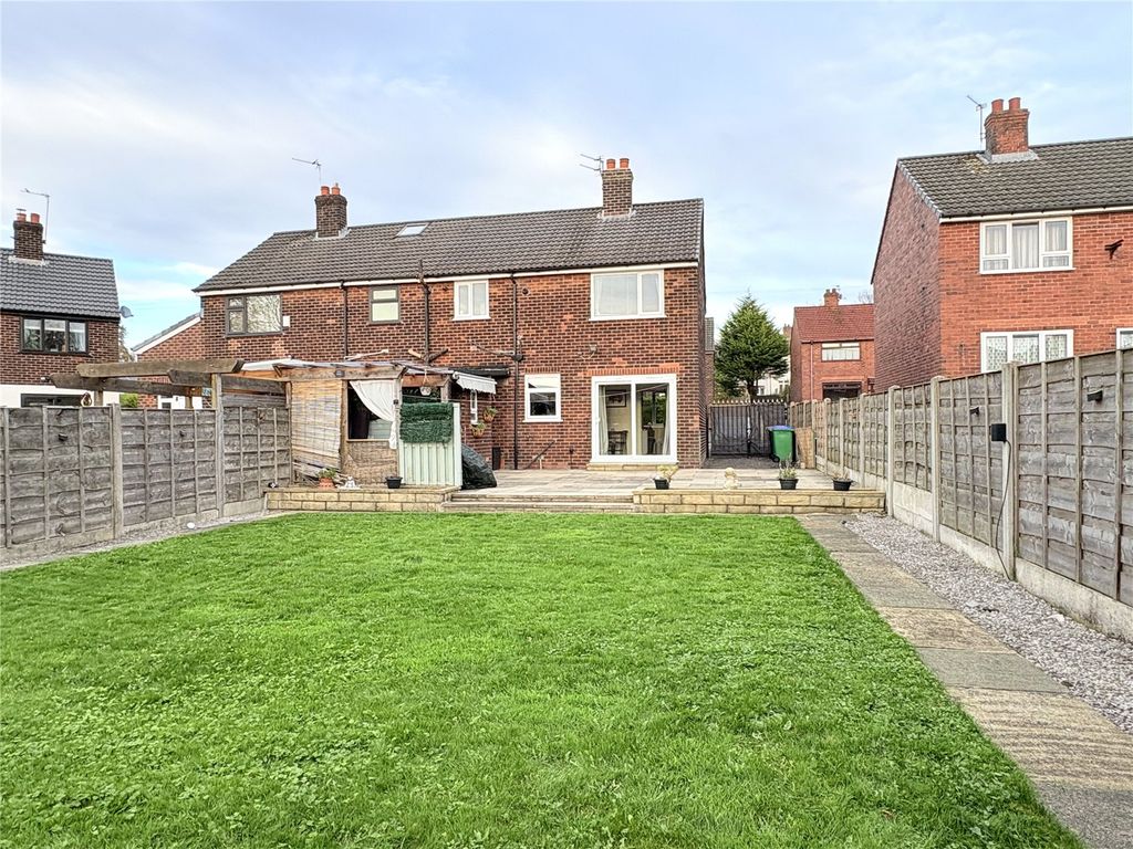 Property photo 2 of 15 Picture No. 29