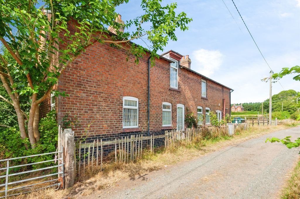 Property photo 2 of 20