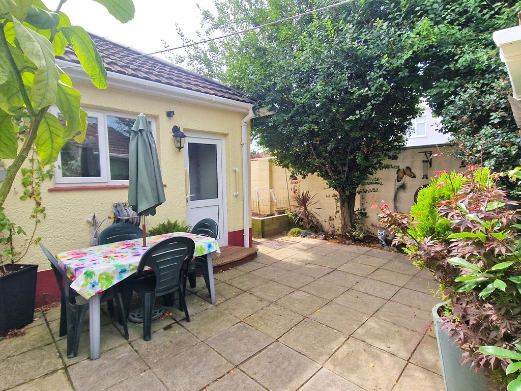 Property photo 2 of 25